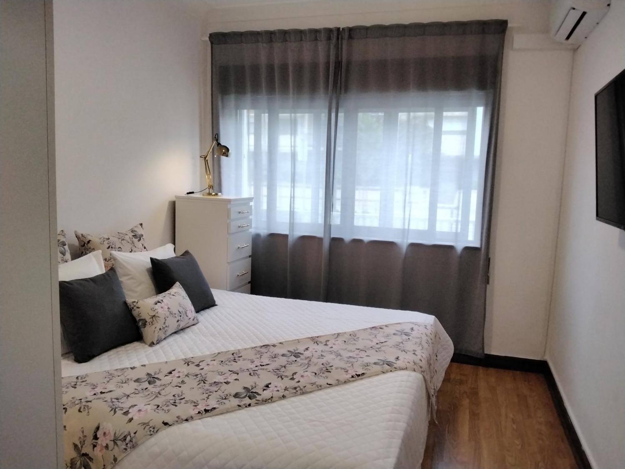Buddies Charm House Авейру Экстерьер фото