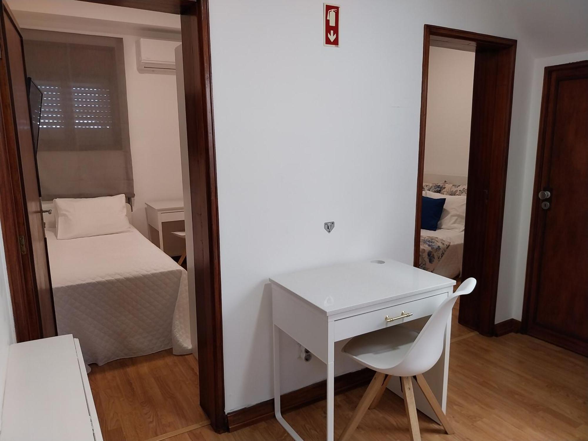 Buddies Charm House Авейру Экстерьер фото