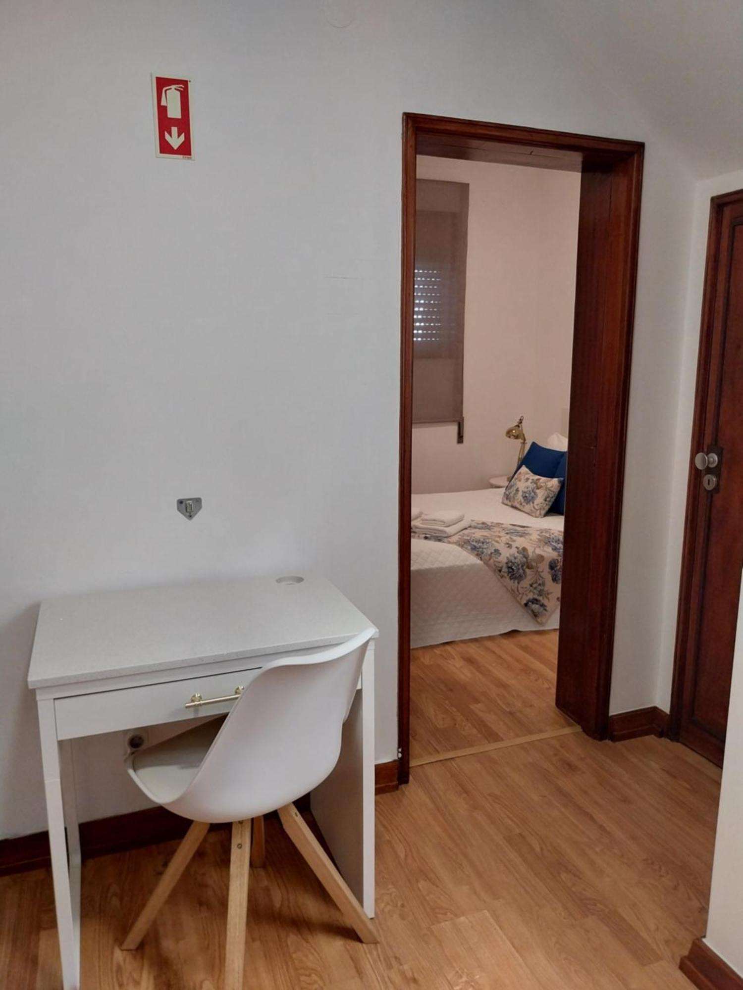 Buddies Charm House Авейру Экстерьер фото
