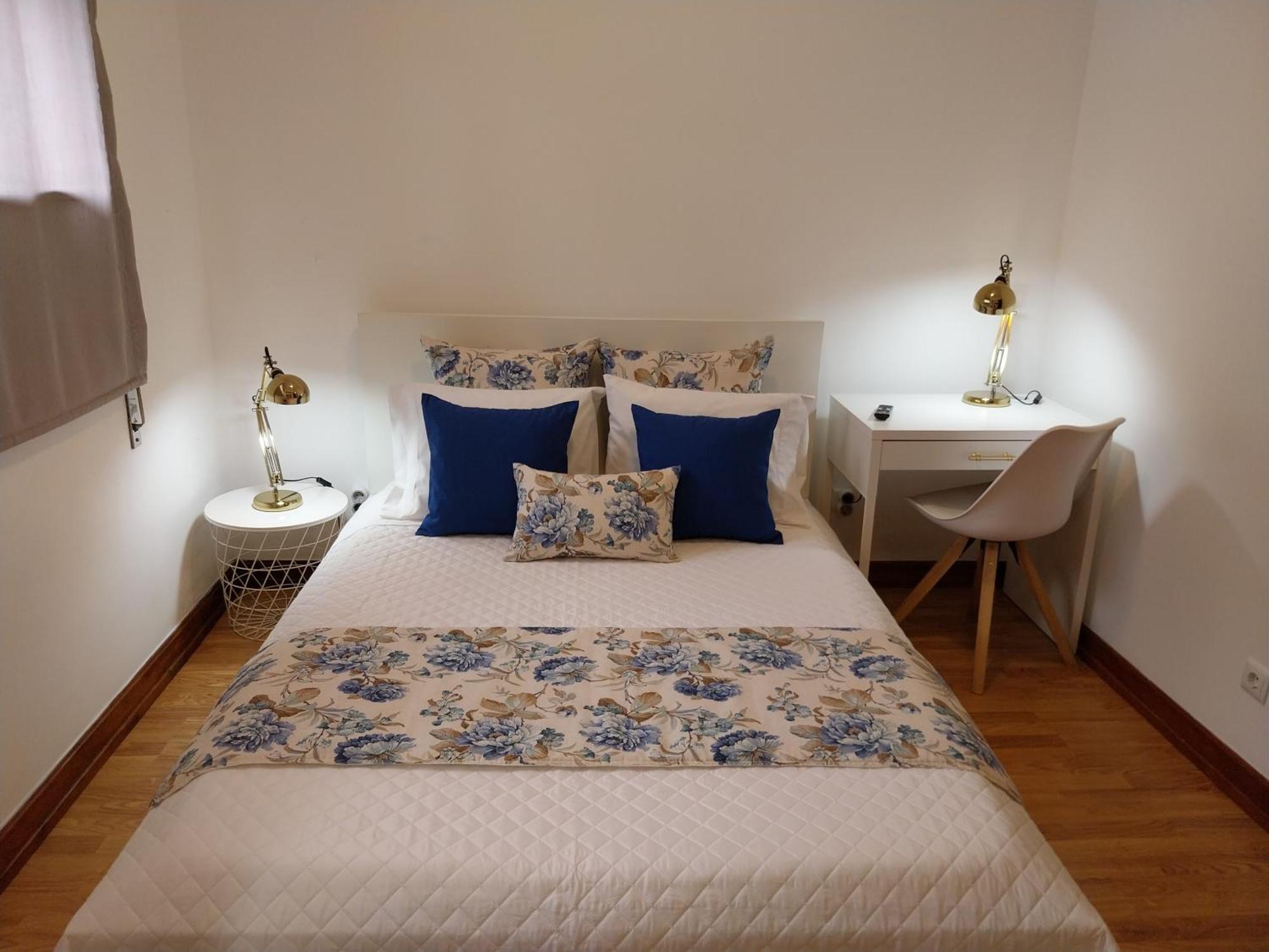 Buddies Charm House Авейру Экстерьер фото